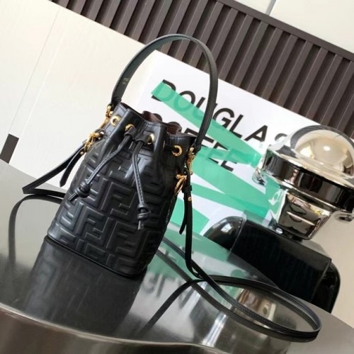 Fendi Mon Tresor bőr minitáska 8BS010 fekete