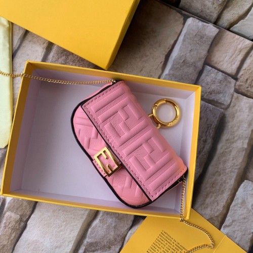 FENDI NANO BAGUETTE CHARM nappa bőr 7AR844 Rózsaszín