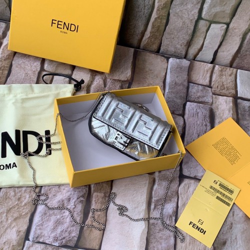 FENDI NANO BAGUETTE CHARM nappa bőr 7AR844 Ezüst