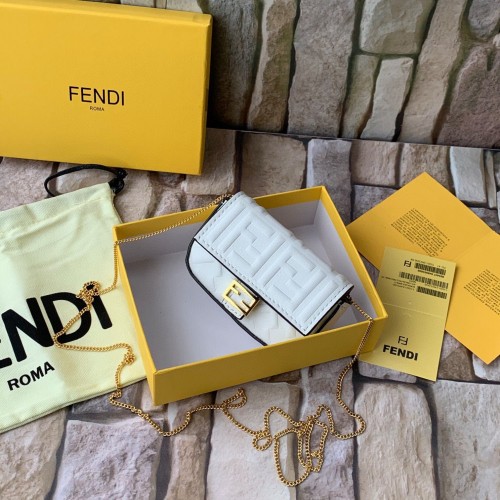 FENDI NANO BAGUETTE CHARM nappa bőr 7AR844 Fehér