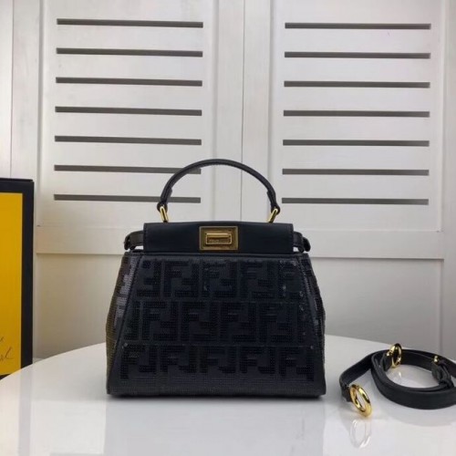 FENDI PEEKABOO ICONIC bőrtáska F0335 fekete