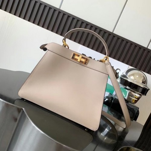 FENDI Peekaboo ISeeU közepes bőr táska 8BN321A szürke