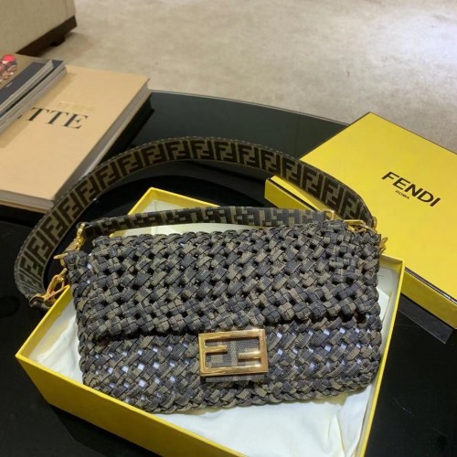 Fendi BAGUETTE szövettáska F2468