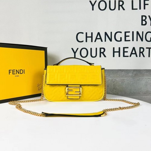 Fendi Baguette nappabőr táska F0881 sárga