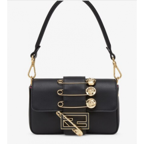 Fendi bross mini bagett Fendace bőrtáska 8BS066A fekete