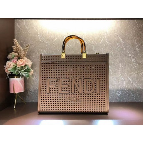 Fendi Sunshine közepes méretű, kétszínű perforált bőr bevásárlótáska 8BH386A kávébarna