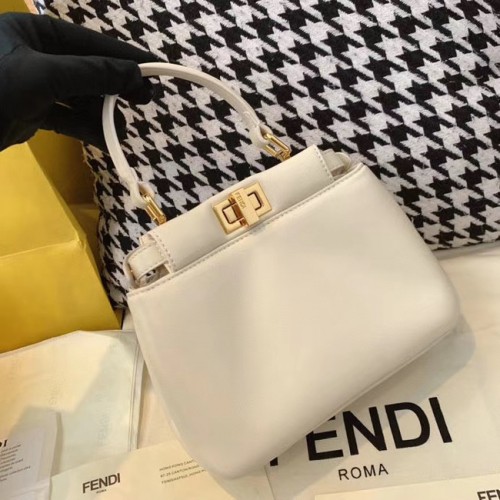Fendi PEEKABOO ICONIC MINI nappabőr táska 8BN244 fehér