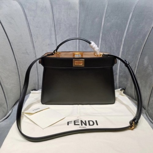 Fendi PEEKABOO ISEEU KELET-NYUGAT bőr táska 8BN323A fekete