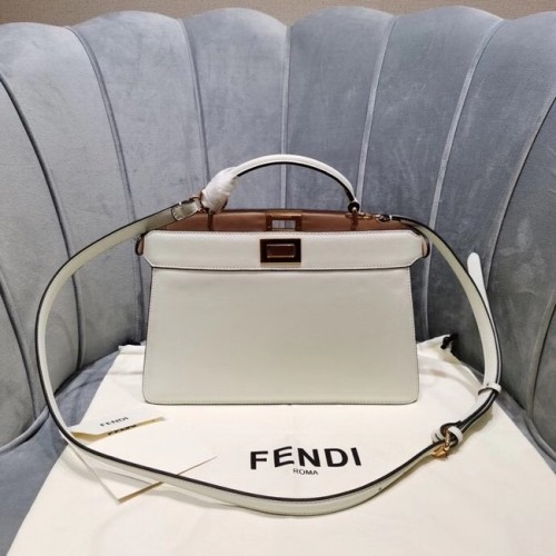 Fendi PEEKABOO ISEEU KELET-NYUGAT bőr táska 8BN323A fehér