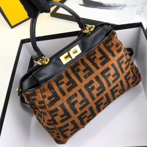 Fendi NORMÁL PEEKBOOK Lószőr F3303 Fekete