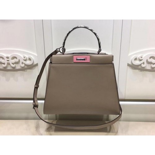 Fendi Peekaboo Kis Táska Borjúbőr FD26796 Teveszín