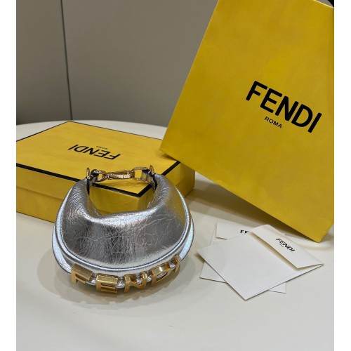 Fendi Praphy Eredeti Bőr Nagy FENDI Logós Mini Táska 80056S Ezüst