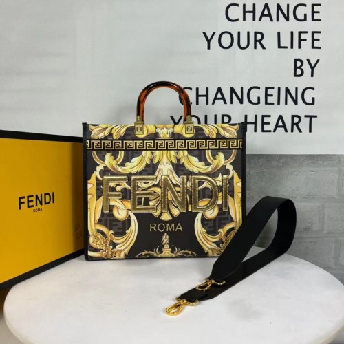Fendi Sunshine közepes Fendace nyomtatott fehér bőr bevásárlótáska 8BH386A-3