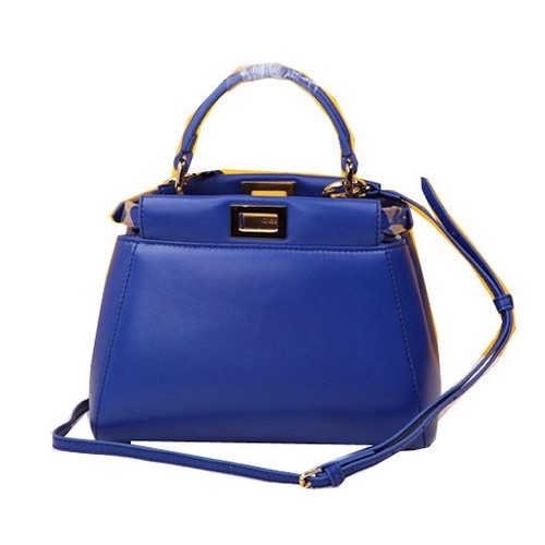 Fendi mini Peekaboo táska báránybőrből F520885 királykék