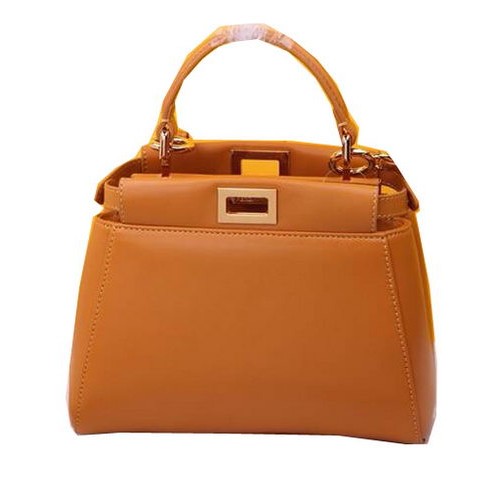Fendi mini Peekaboo táska báránybőrből F520885 búzaszín