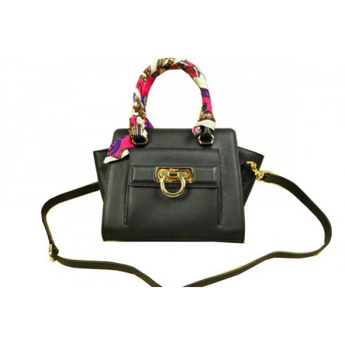 Ferragamo puha borjúbőr válltáska SF8815 fekete