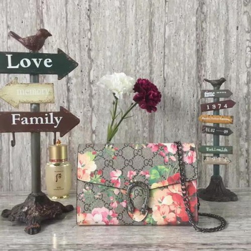 Gucci Dionysus GG Supreme Vászon Válltáska 409340 Barna