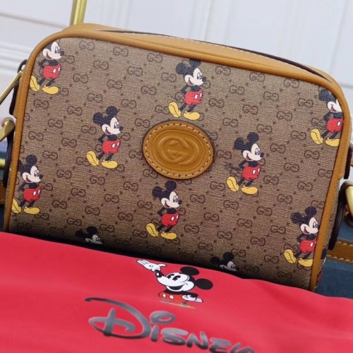 Gucci Disney x Mickey Mouse Kis Válltáska 602536 Barna