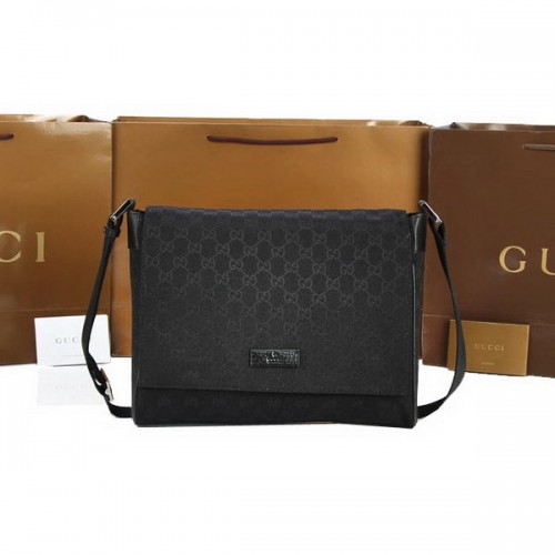 Gucci GG Vászon Kis Messenger Táska 146236 Fekete
