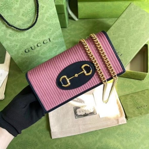 Gucci Horsebit 1955 láncos pénztárca 621892 rózsaszín