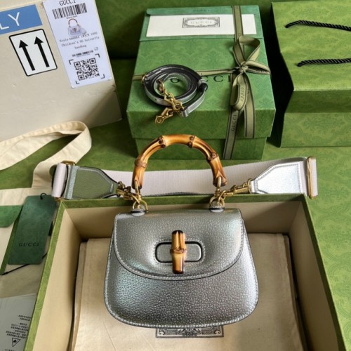 Gucci Mini felső fogantyús táska bambusszal 686864 ezüst