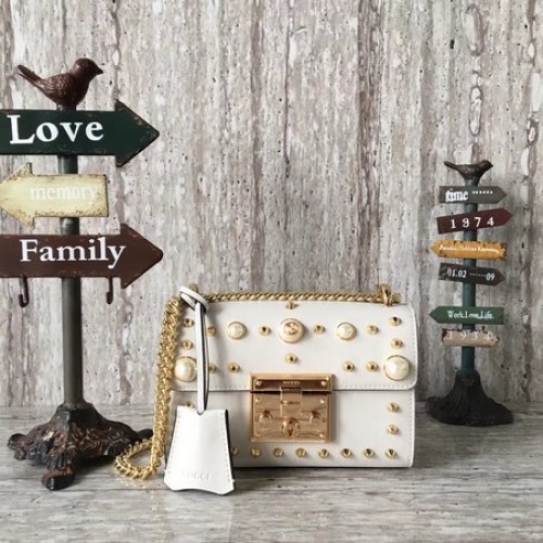 Gucci Lakatos Borjúbőr Válltáska 432182 Törtfehér