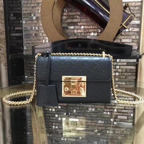Gucci Lakatos Gucci Signature Mini Válltáska 409487 Fekete