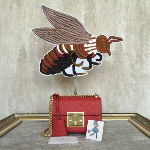 Gucci Lakatos Gucci Signature Mini Válltáska 409487A Piros