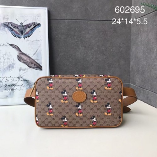 Gucci Pineapple GG Supreme övtáska 602695 barna