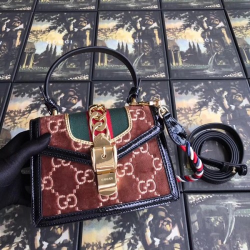 Gucci Sylvie GG bársony mini táska 470270 barna