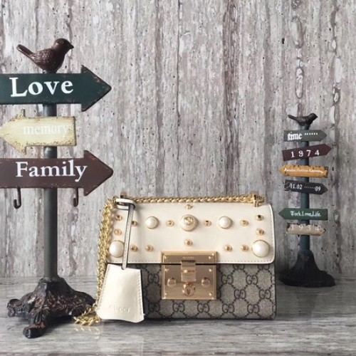 Gucci Lakatos Kis GG Szegecses Válltáska 432182 Fehér