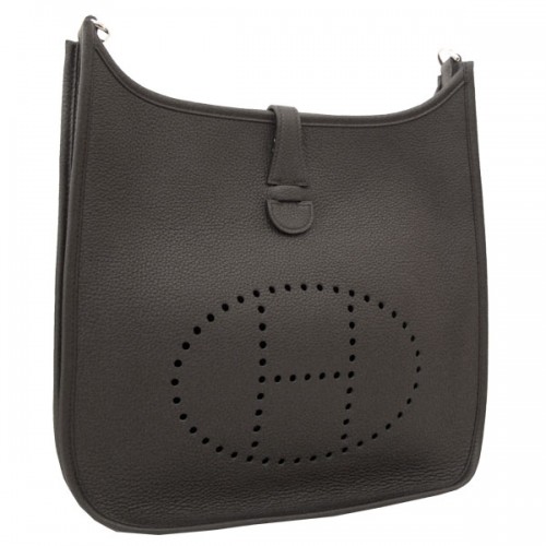 Hermész Evelyn III PM zárójelben Clemens Ezüstkereszt