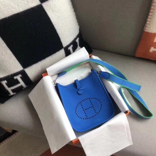 Hermès Evelyne eredeti togo bőr mini válltáska H15698 kék