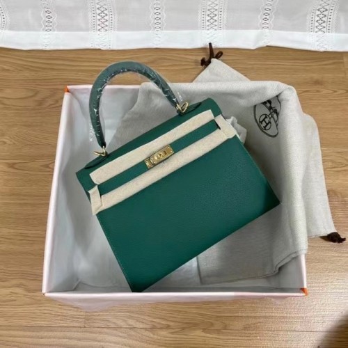 Hermès Kelly 25cm Válltáska Epsom KL2755 Tózöld & Arany Tónusú Fém