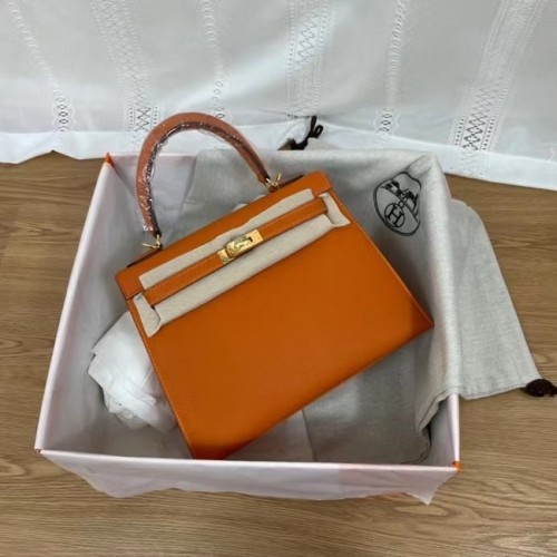 Hermès Kelly 25cm Válltáska Epsom KL2755 Narancssárga&Arany Tónusú Fém