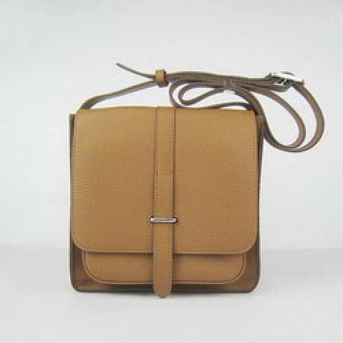 Hermès Világos Kávébarna Marhabőr Messenger Táskák H2811