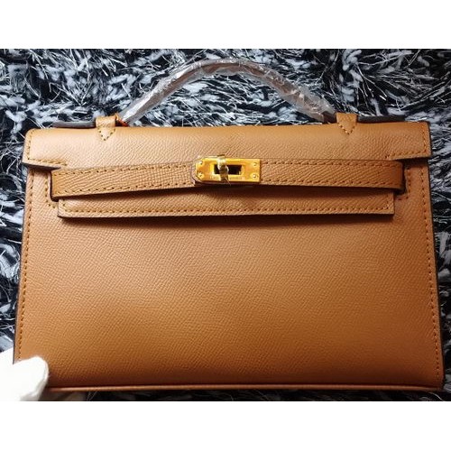 Hermès MINI Kelly 22cm-es Táska Marhabőr K011 Búza