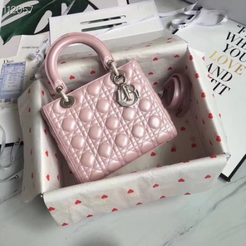 LADY DIOR BÁRÁNYBŐR TÁSKA CAL44550 rózsaszín és ezüst árnyalatú metál