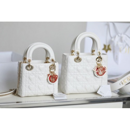 LADY DIOR MY ABCDIOR TÁSKA Cannage Szív Eredeti Báránybőr Táska M0539O Fehér