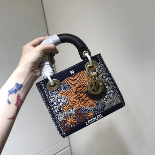 LADY DIOR hímzett marhabőr AD0168-4