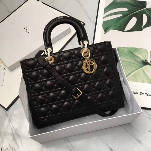 Lady Dior báránybőr táska D9603 fekete