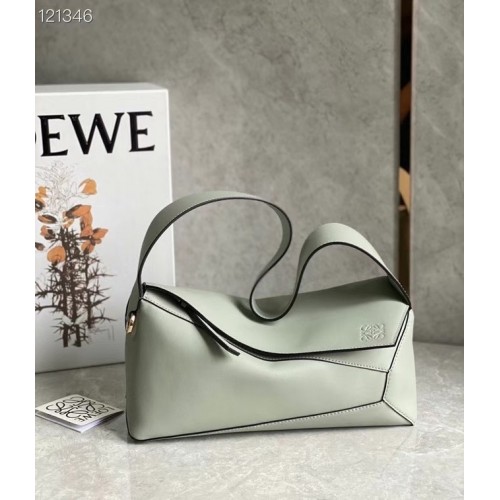 Loewe eredeti bőr táska LE10188 világoszöld