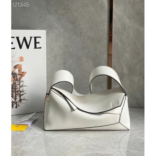 Loewe eredeti bőr táska LE10188 fehér