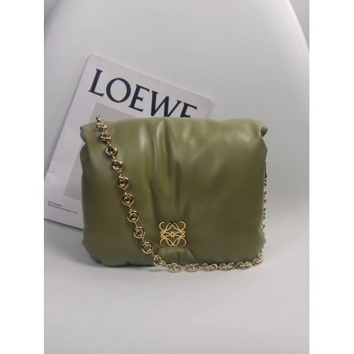 Loewe Puffer Goya Eredeti Báránybőr Táska 9801 Zöld