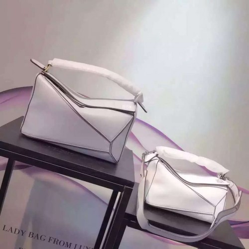 Loewe Puzzle Nagy Táska L9120 Fehér