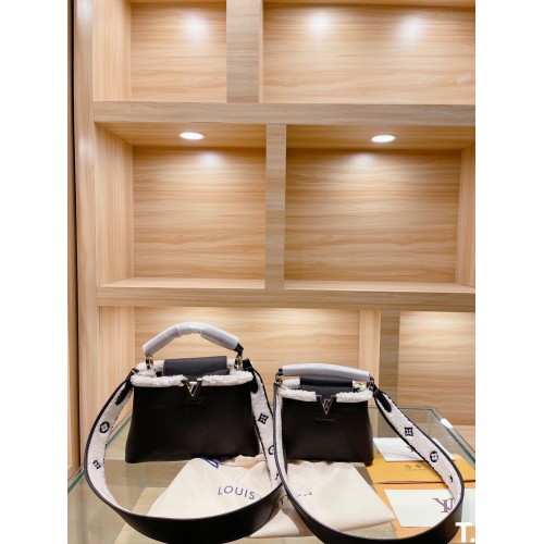 Louis Vuitton CAPUCINES BB MM Gyapjú M58608 Fekete