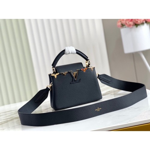 Louis Vuitton CAPUCINES MINI M59267 fekete