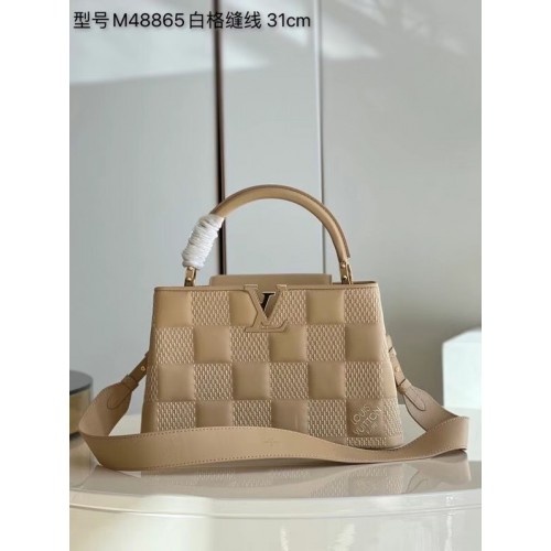 Louis Vuitton CAPUCINES PM M48865 barackszínű
