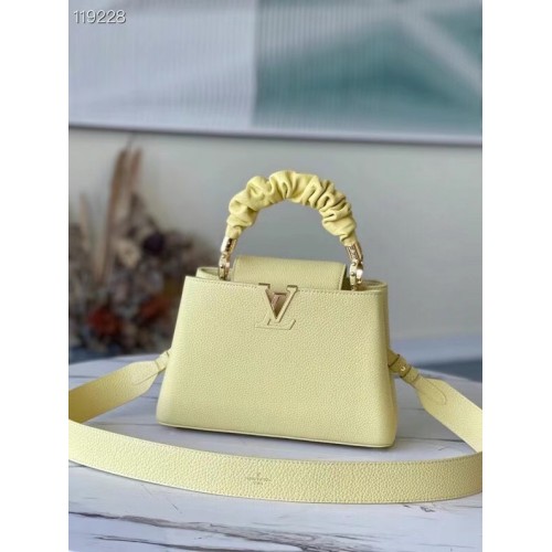 Louis Vuitton CAPUCINES PM M58587 Gyömbérsárga