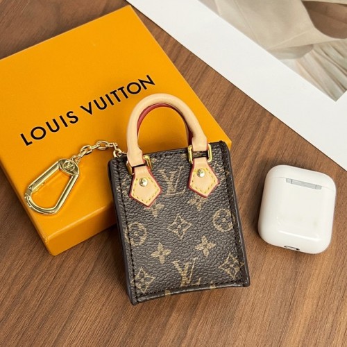Louis Vuitton medálok CE9378